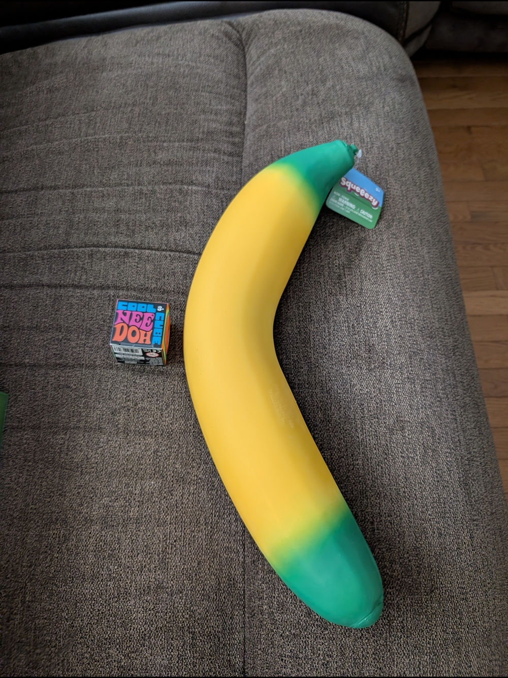 Squeeezy Banana Squishy & NEE DOH Cool Cube